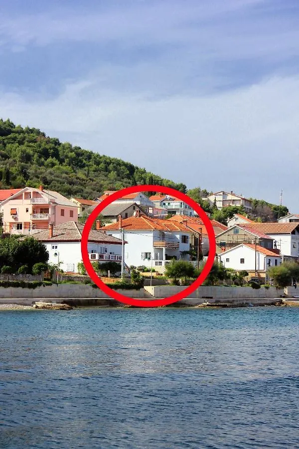 Apartments By The Sea Kali, Ugljan - 8503