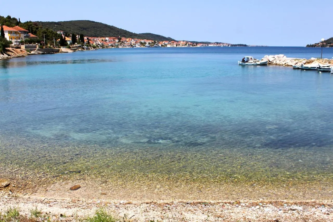 Apartments By The Sea Kali, Ugljan - 8503  カリ