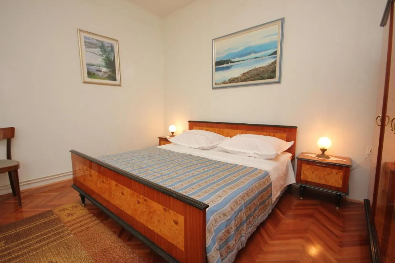 Apartments By The Sea Kali, Ugljan - 8503